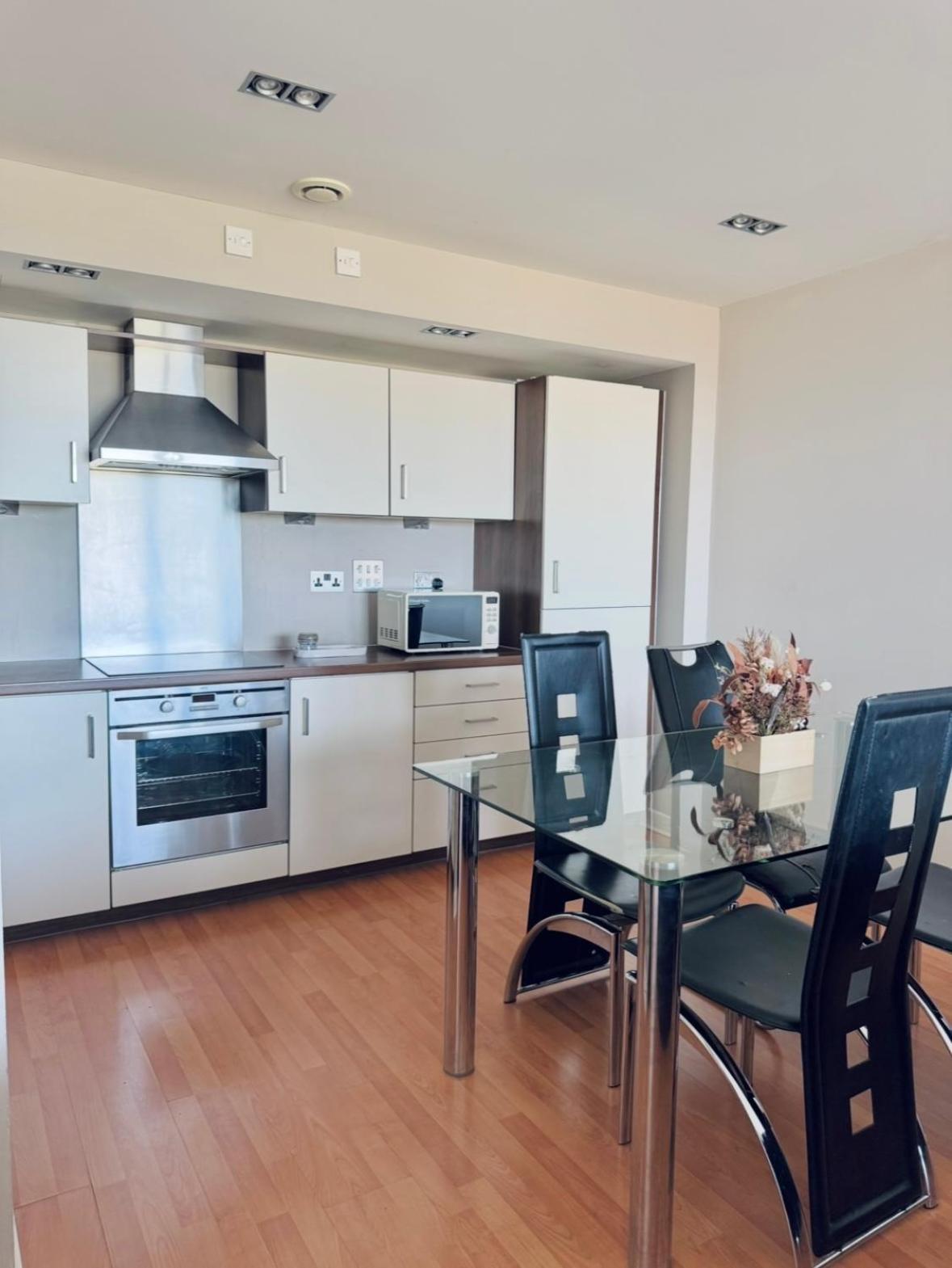 Modern Two Bedroom Apartments 에든버러 외부 사진