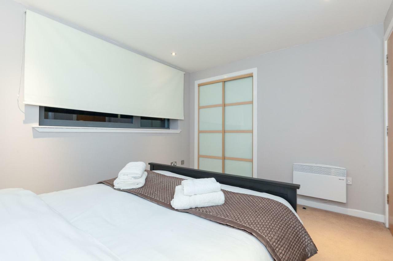 Modern Two Bedroom Apartments 에든버러 외부 사진